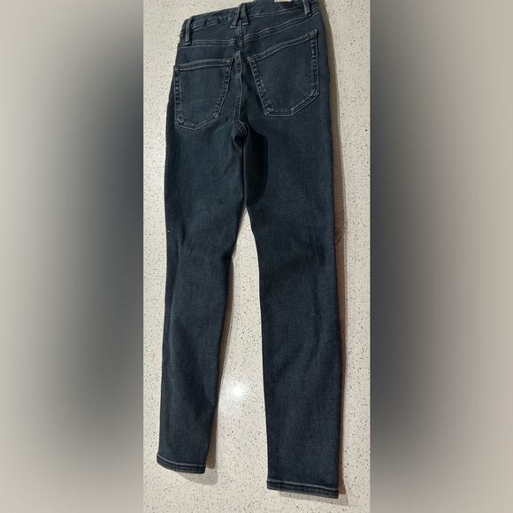 Good American Women's Distressed blue Jeans size 00 new without tags - Picture 4 of 4